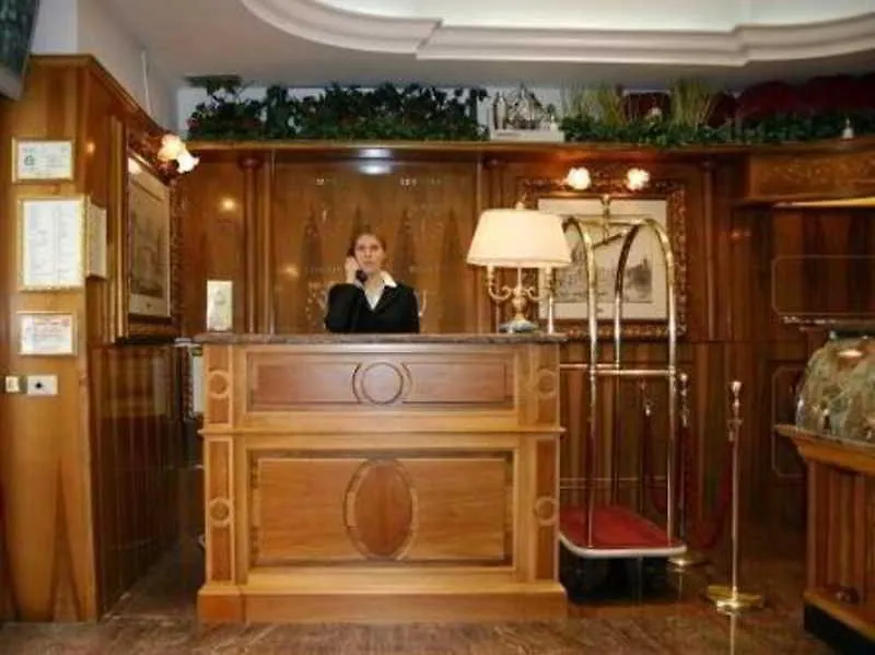 Les Chambres D'Or Rome 3*,